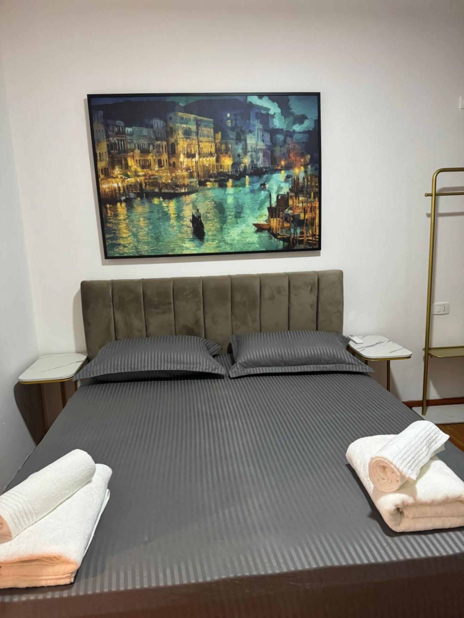 Apartment Your Cozy In Tirana